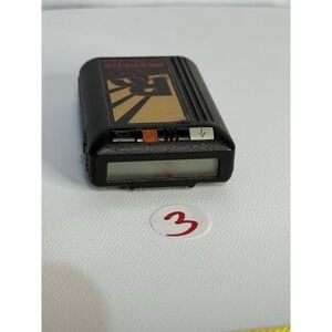 Vintage RC Beeper Numeric Pager Retro 80s–90s Collectible Pager